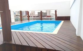 Apartamento na Praia da Enseada